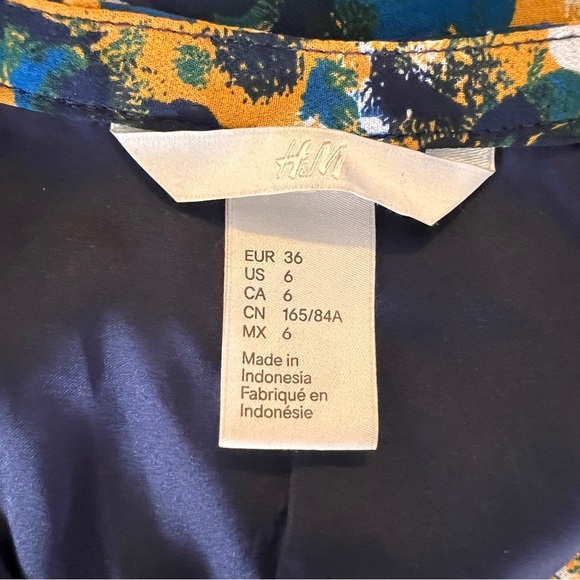 H&M Multicolor Abstract Knee Length Dress Size S Fully Lined EUC - Picture 7 of 9